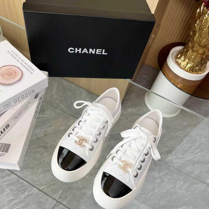 Ch**el sport shoes